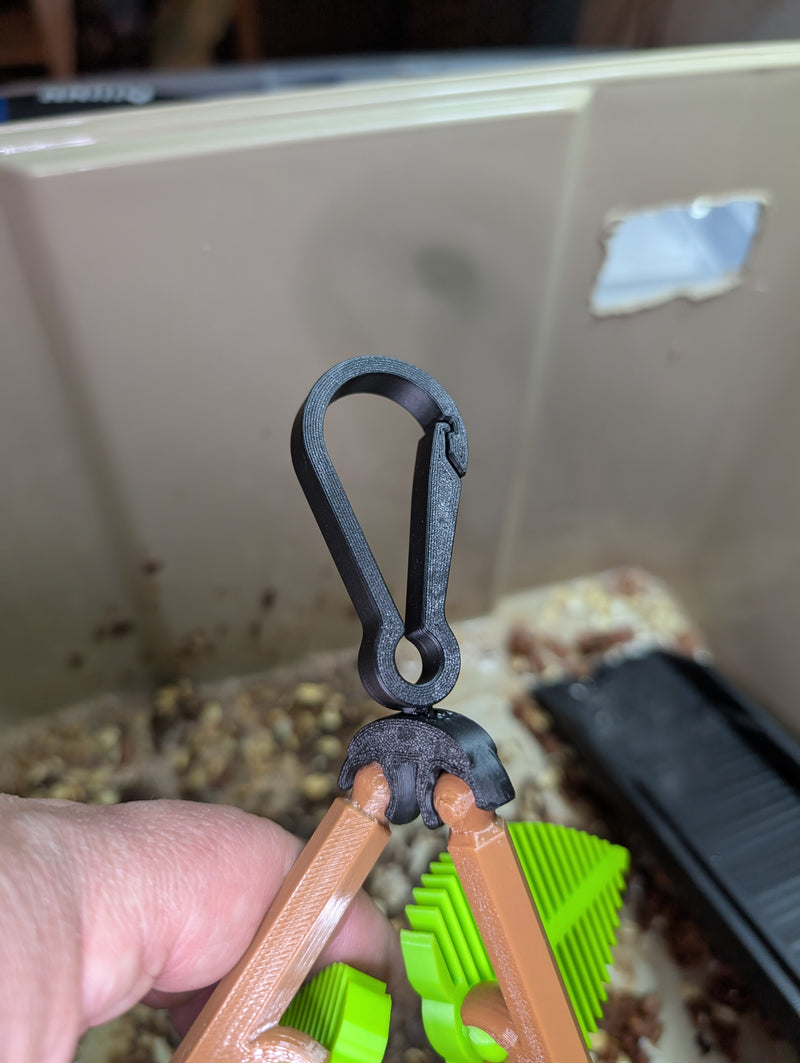 Clippie — BSF Oviposition Clip